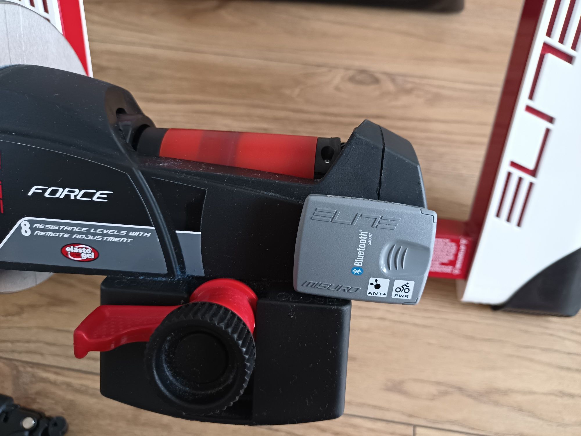 Trenażer Elite Novo Force 8
