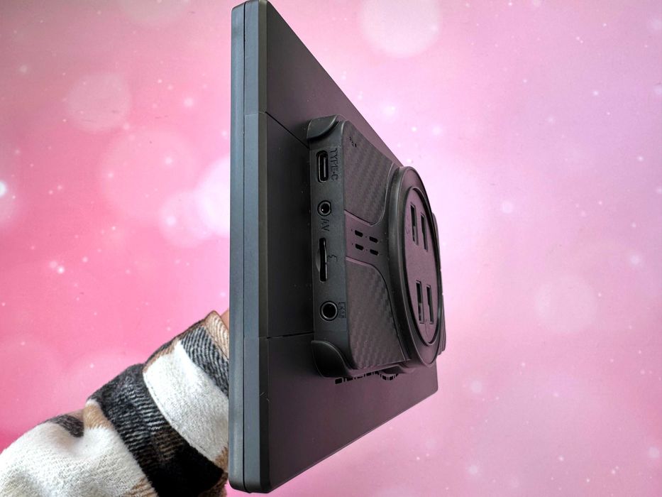 Удобнейшая внешняя магнитола с CarPlay и Android Auto