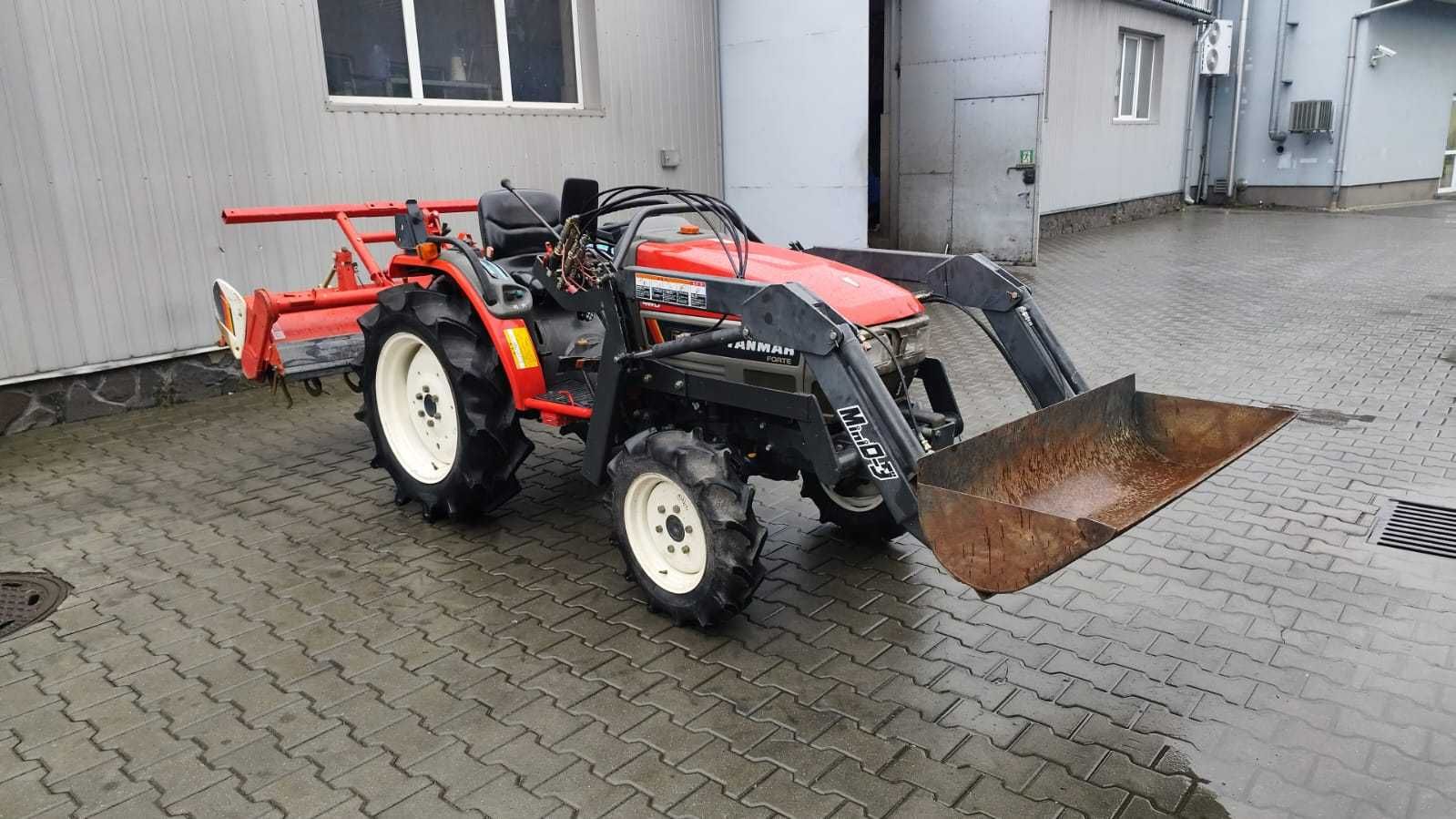 Yanmar F230 z turem i glebogryzarką