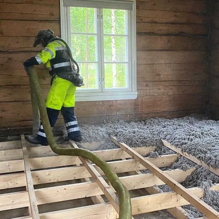 Celuloza do izolacji, wełna celulozowa do wdmuchiwania - Ekovilla