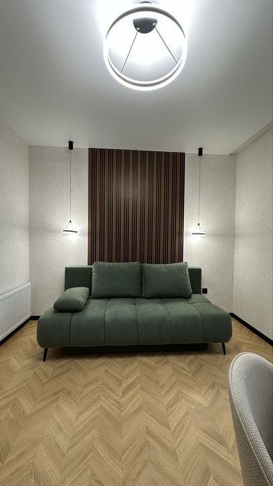 Продаж 1,5 к. Сучасний ЖК. Попуч з параом та центром міста.