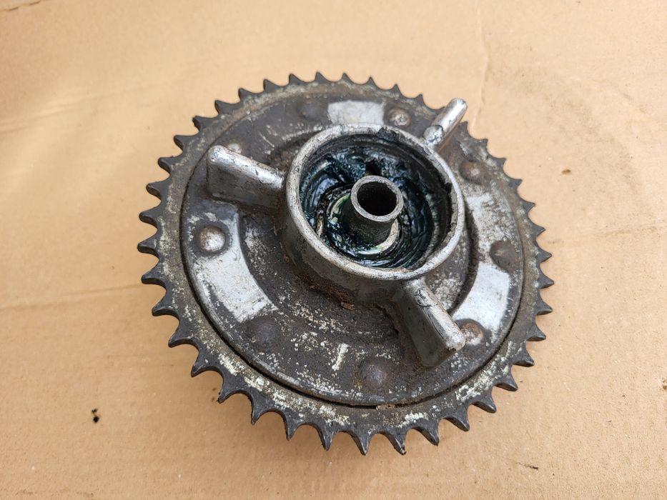 Zębatka zabieraka WSK 175 zabierak napęd Oryginał PRL ZMD łańcuch