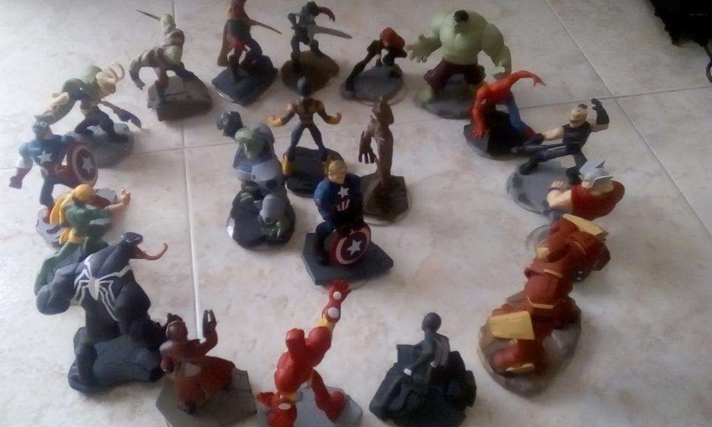 troco figuras jogo marvel infinity sómente por figuras marvel infinity