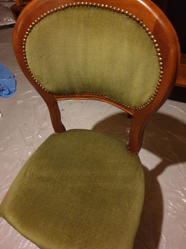 Krzeslo w stylu ludwikowskim
