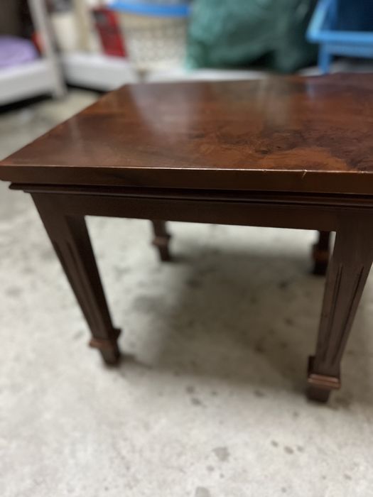 Mesa de apoio café / revistas