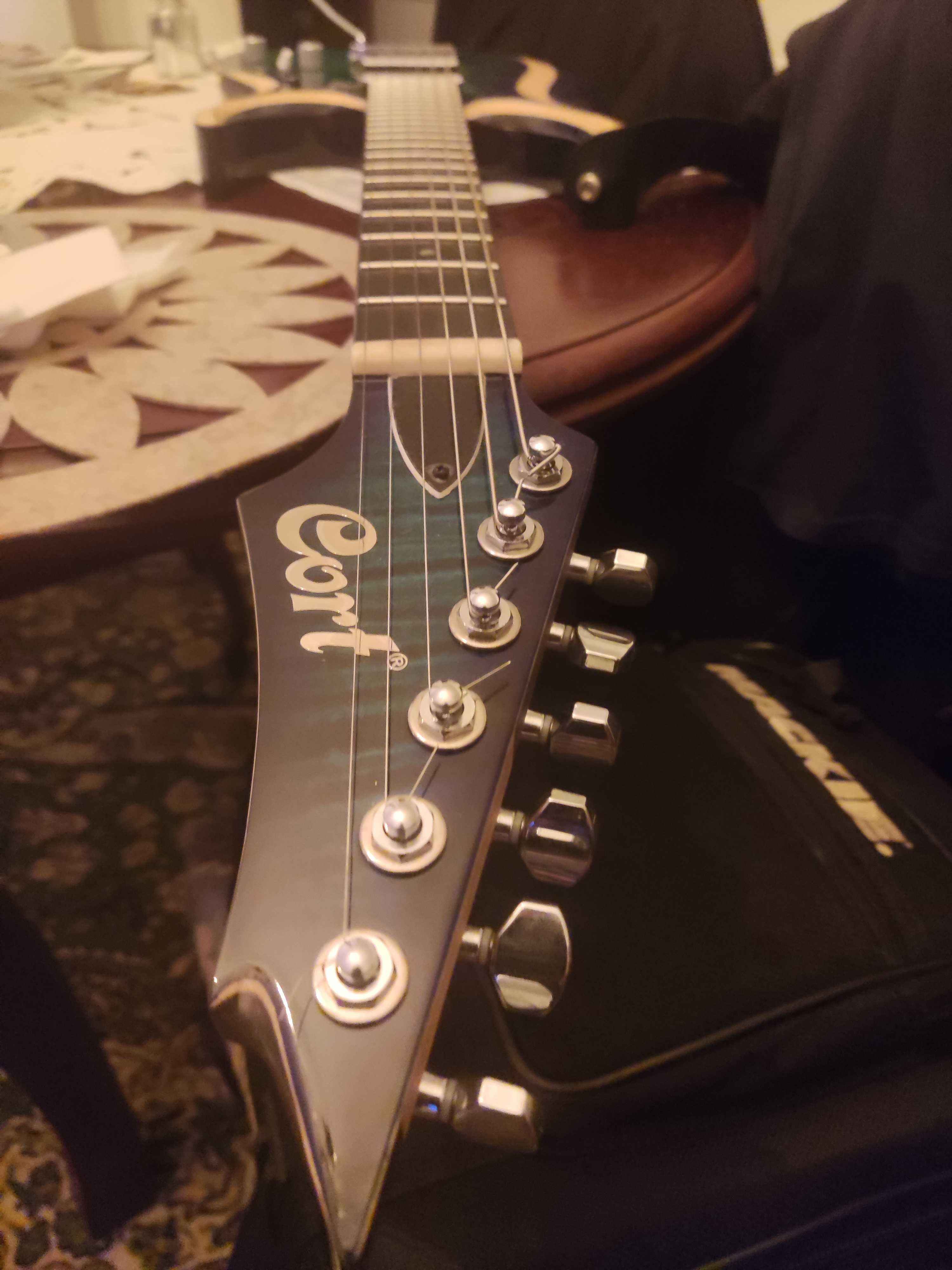 Cort X 700 Duality LBB gitara elektryczna