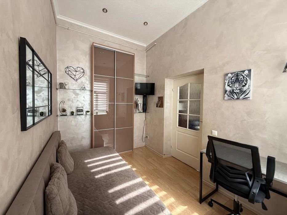 Продаж 2 кім квартири  в центрі