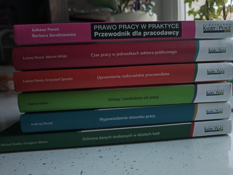 Zestaw książek HR must have kadry prawo pracy RODO