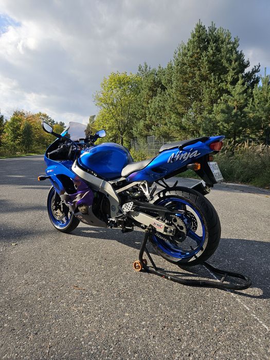 Kawasaki Ninja ZX9R