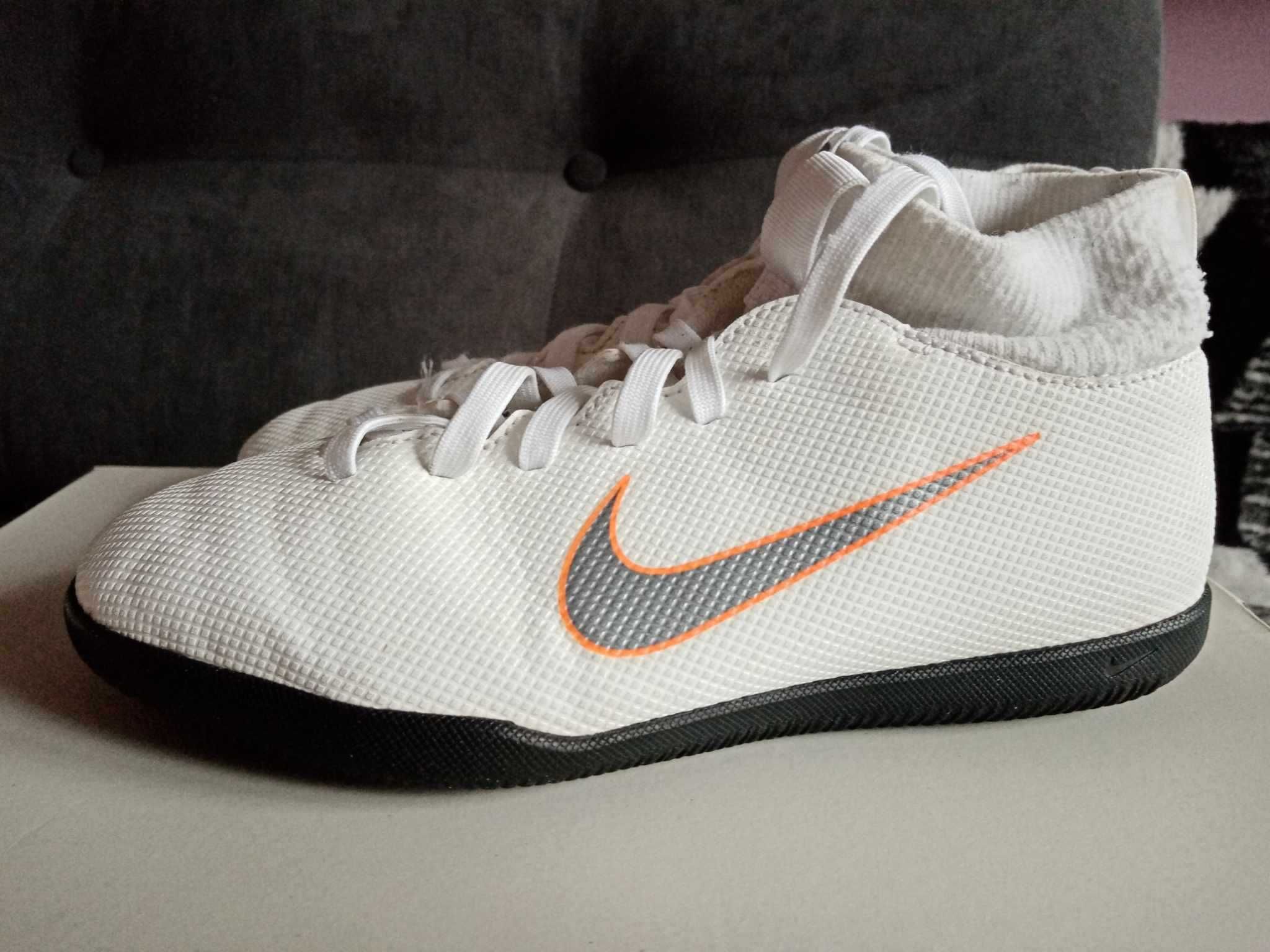 Buty Sportowe ze Skarpeta r.35