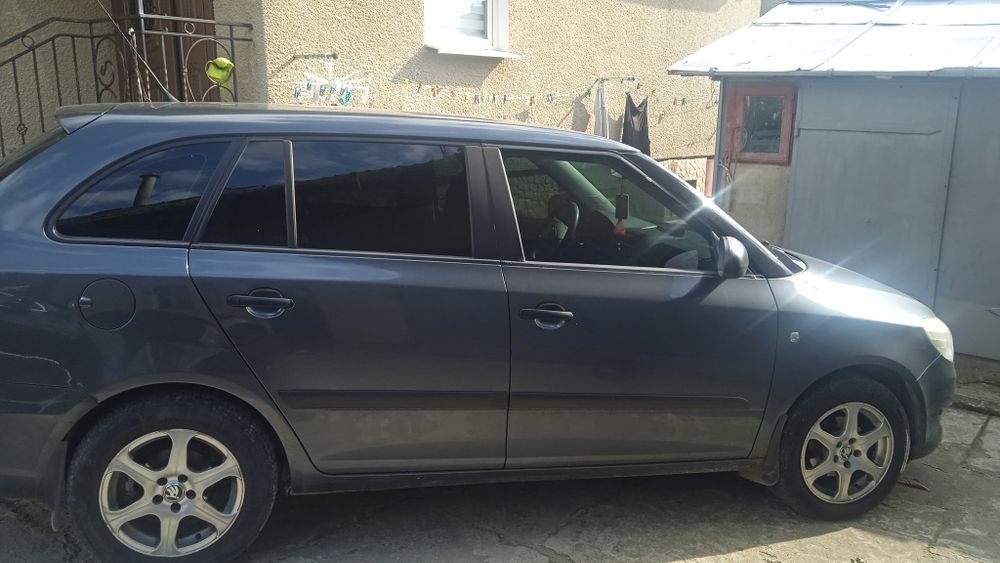 Терміново продам шкода фабія  2011р дизель 1.6