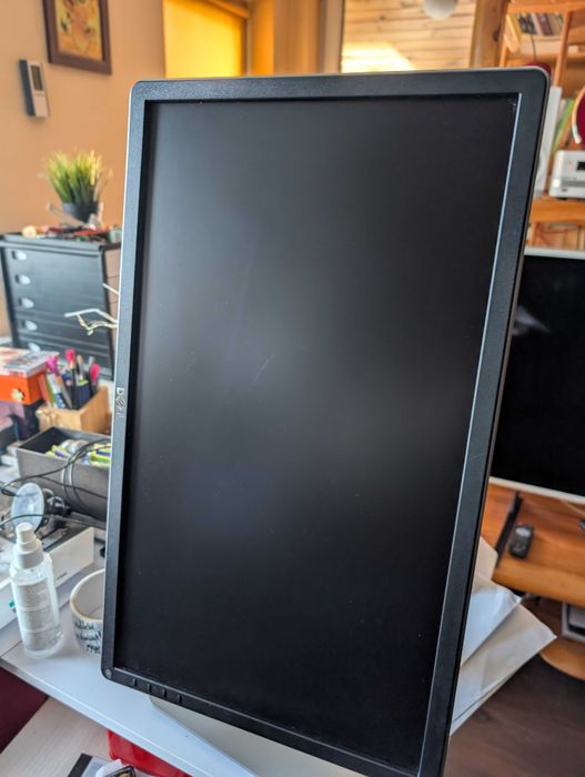 Monitor Dell  22’’ FullHD Pivot