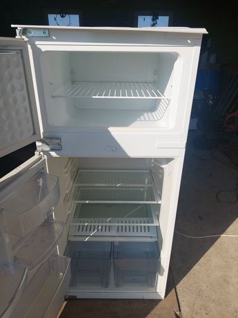 Вбудований холодильник