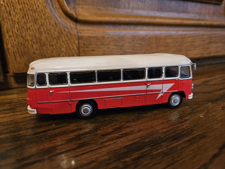 Model autobusu Ikarus 620, Kultowe Autobusy PRL-u