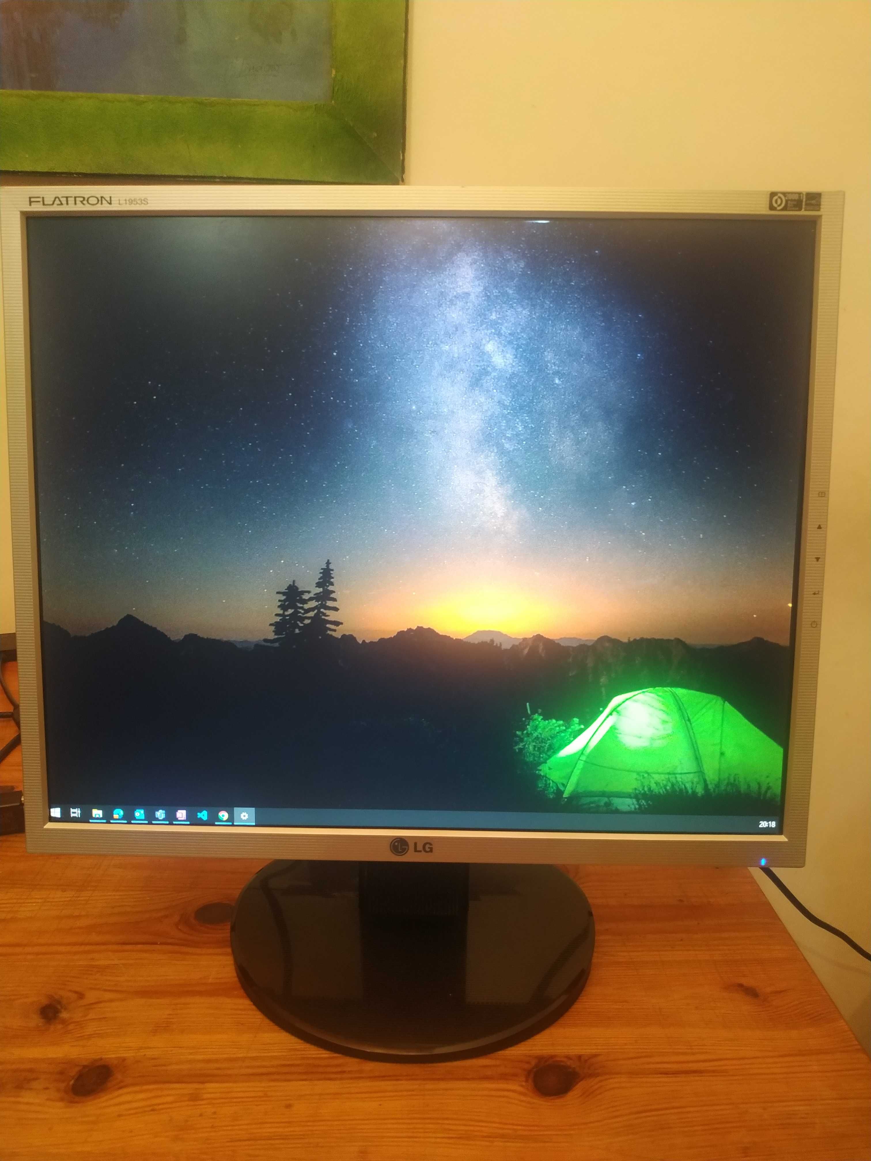 Monitor LG L1953S-SF  VGA 19 cali 5:4. Rozdzielczość SXGA (ponad HD)