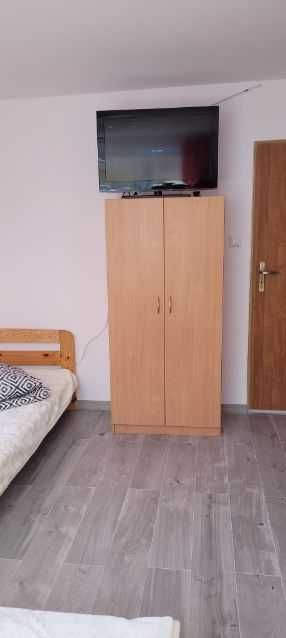 Pokoje, kwatery pracownicze / długoterminowe.