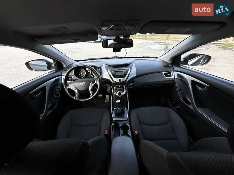 Продаю Hyundai Elantra MD 2011, механіка 1,8 з ГБО