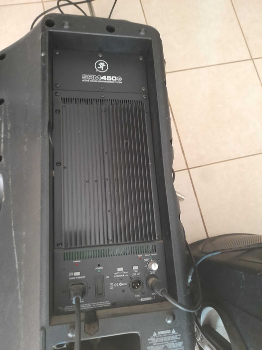 Colunas de som MACKIE SRM 450 amplificadas