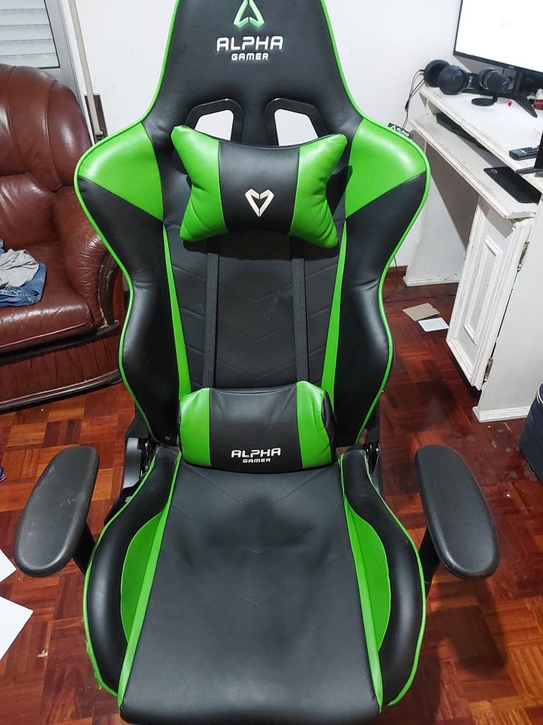 Cadeira gamer reclináveil Alpha Gamer