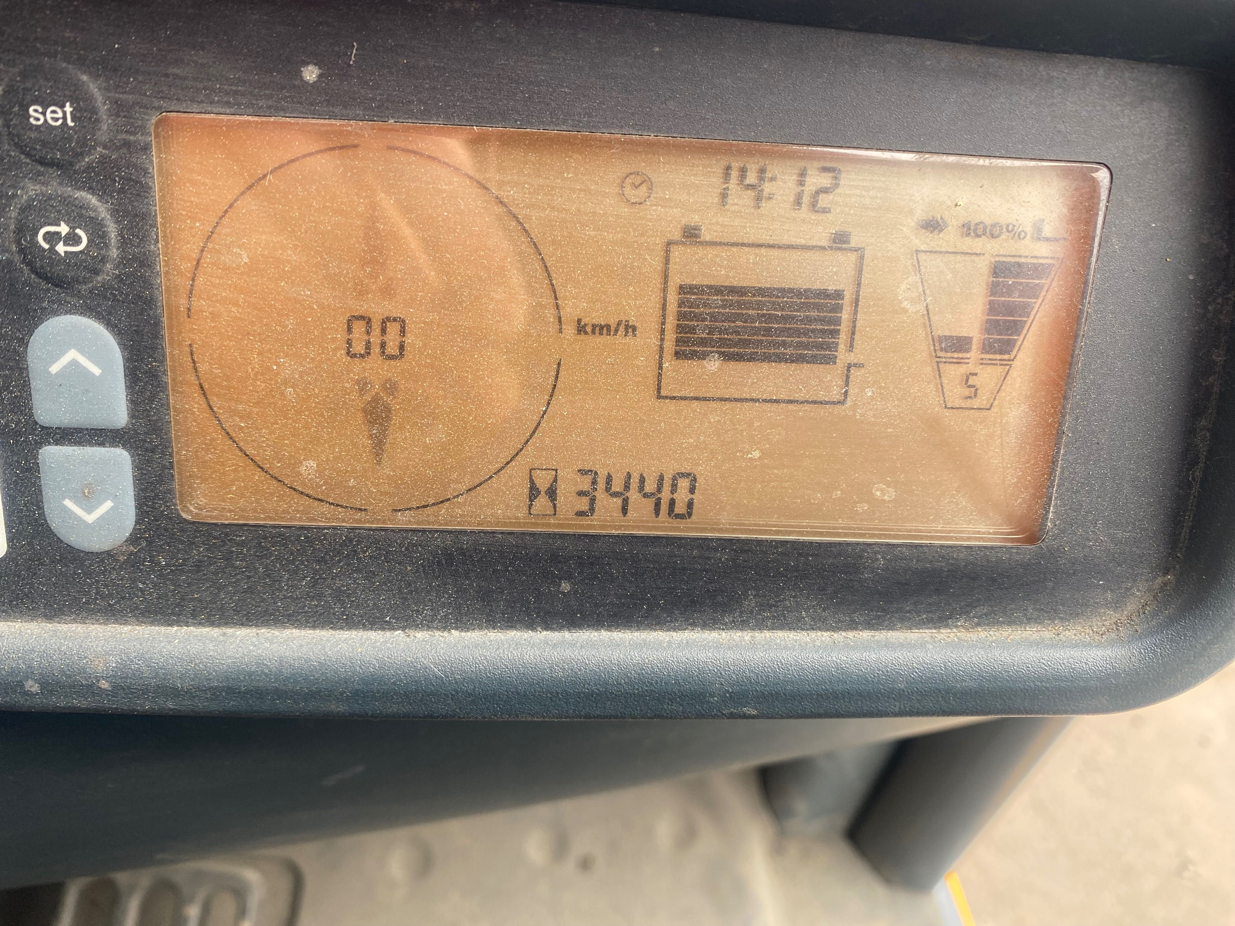Jungheinrich EFG 215, Ścisk Kaup, kleszcze AGD, chwytak, mało MTH
