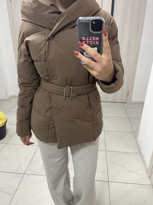 Курточка з ремінцем