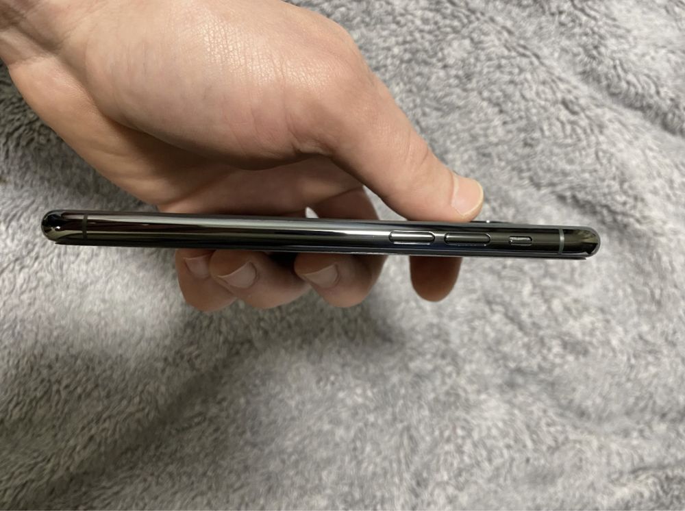 Свій Apple iPhone 11 Pro 64g