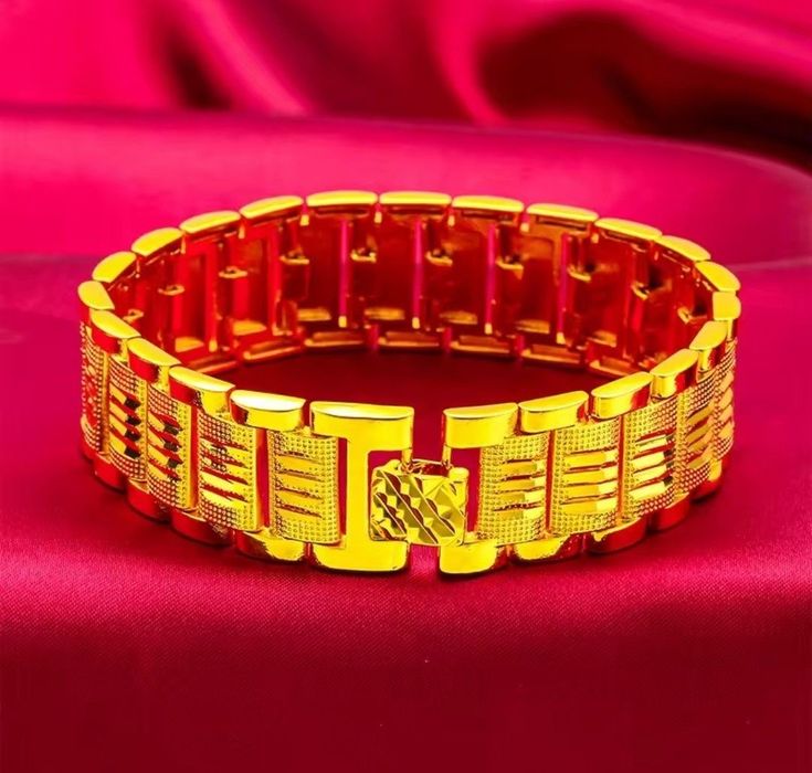 Pulseira de ouro por 700€