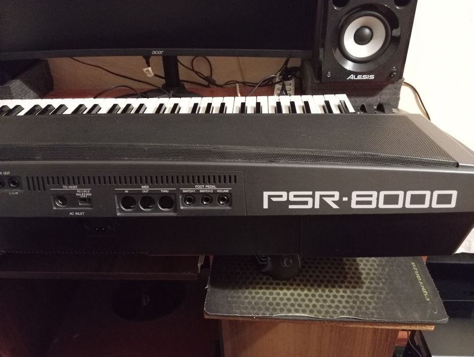 Синтезатор Yamaha psr 8000
