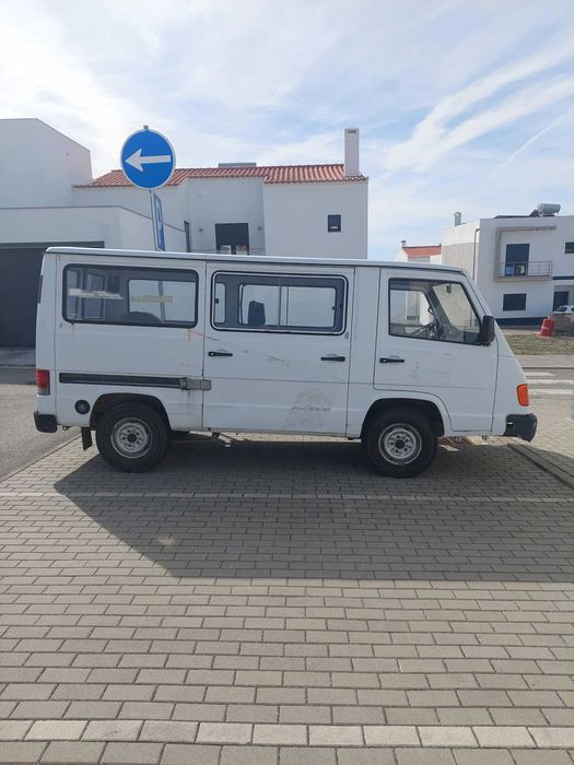 Mercedes MB 100 9 Lugares