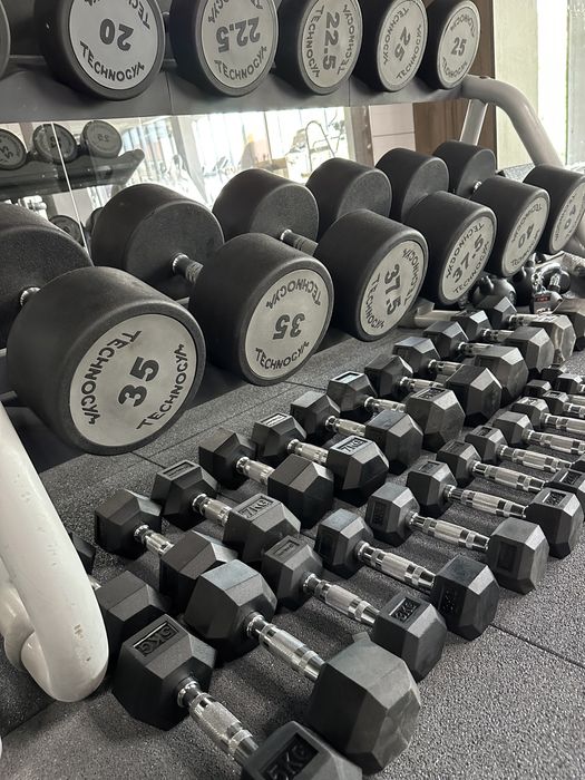 Гантели гексагональные , гантельная горка , гантельный ряд комплект