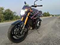 Suzuki GSR-750 naked bike