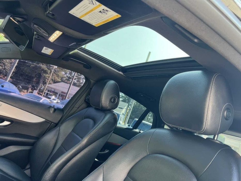 Mercedes-Benz GLC 300 Coupe 4MATIC      2021