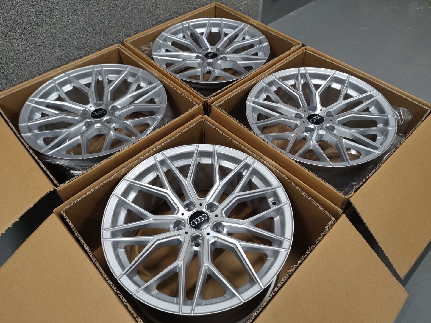 Felgi Arceo Valencia 20 " 5x120 Silver Audi Volkswagen Mercedes