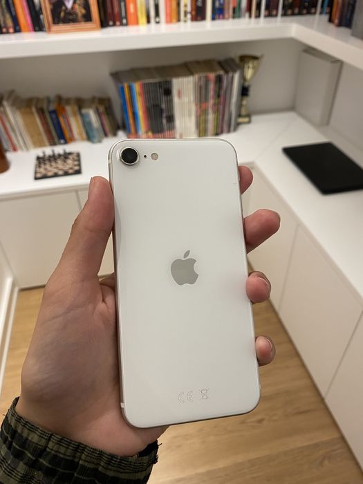 iPhone SE 64GB branco