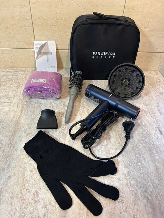 Profesjonalna suszarka do włosów z jonizacją i mikrofiltrem