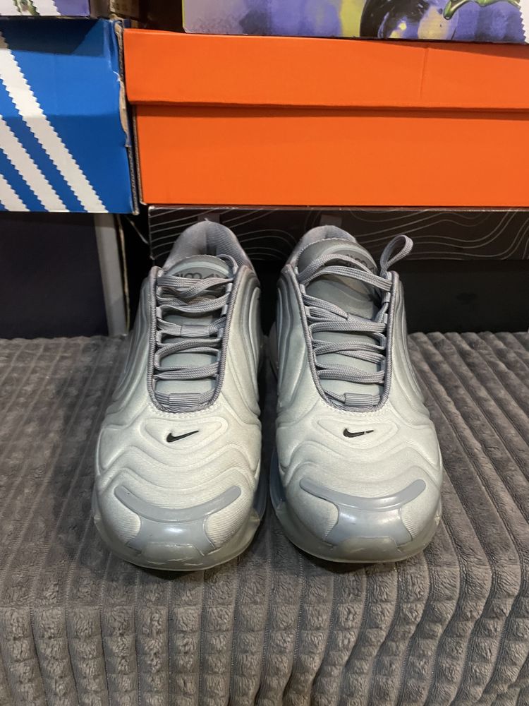 Кросівки Nike Air Max 720 36,5(23см) оригінал