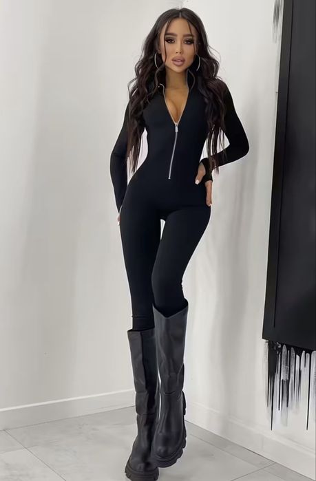 Комбінезон  з утепленням розмір М-Л