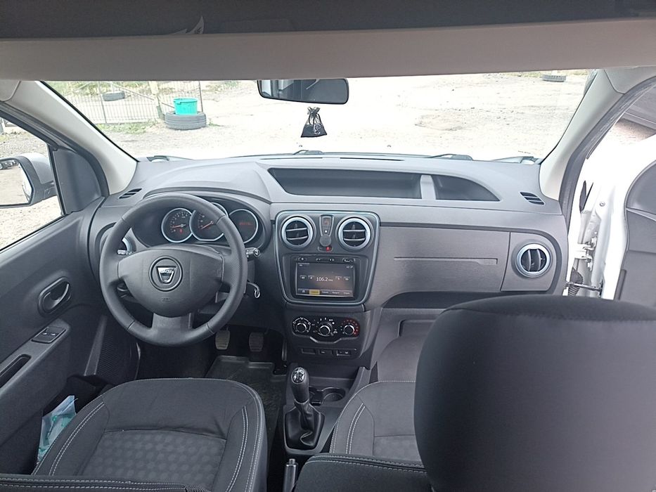 Dacia Dokker Stepvay 1.5 дизель 66 кВт 2015 р