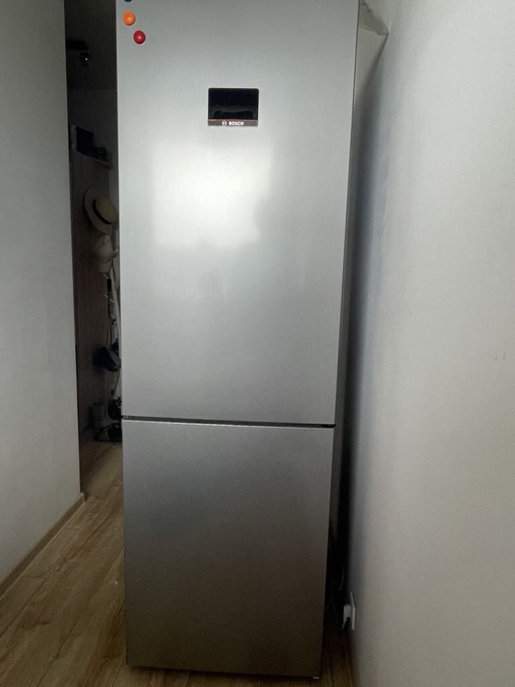 Lodówka Bosch KGN367LDF.