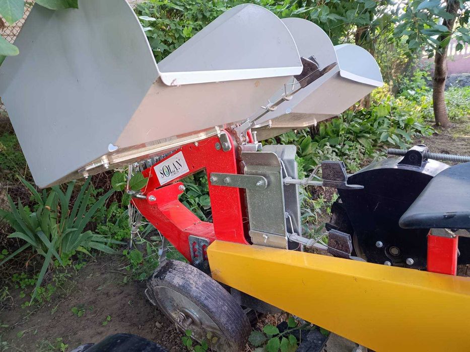 Ніпівавтоматична саджалка  SOLAN S241