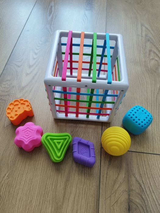 Fat Brain toys sorter kostka