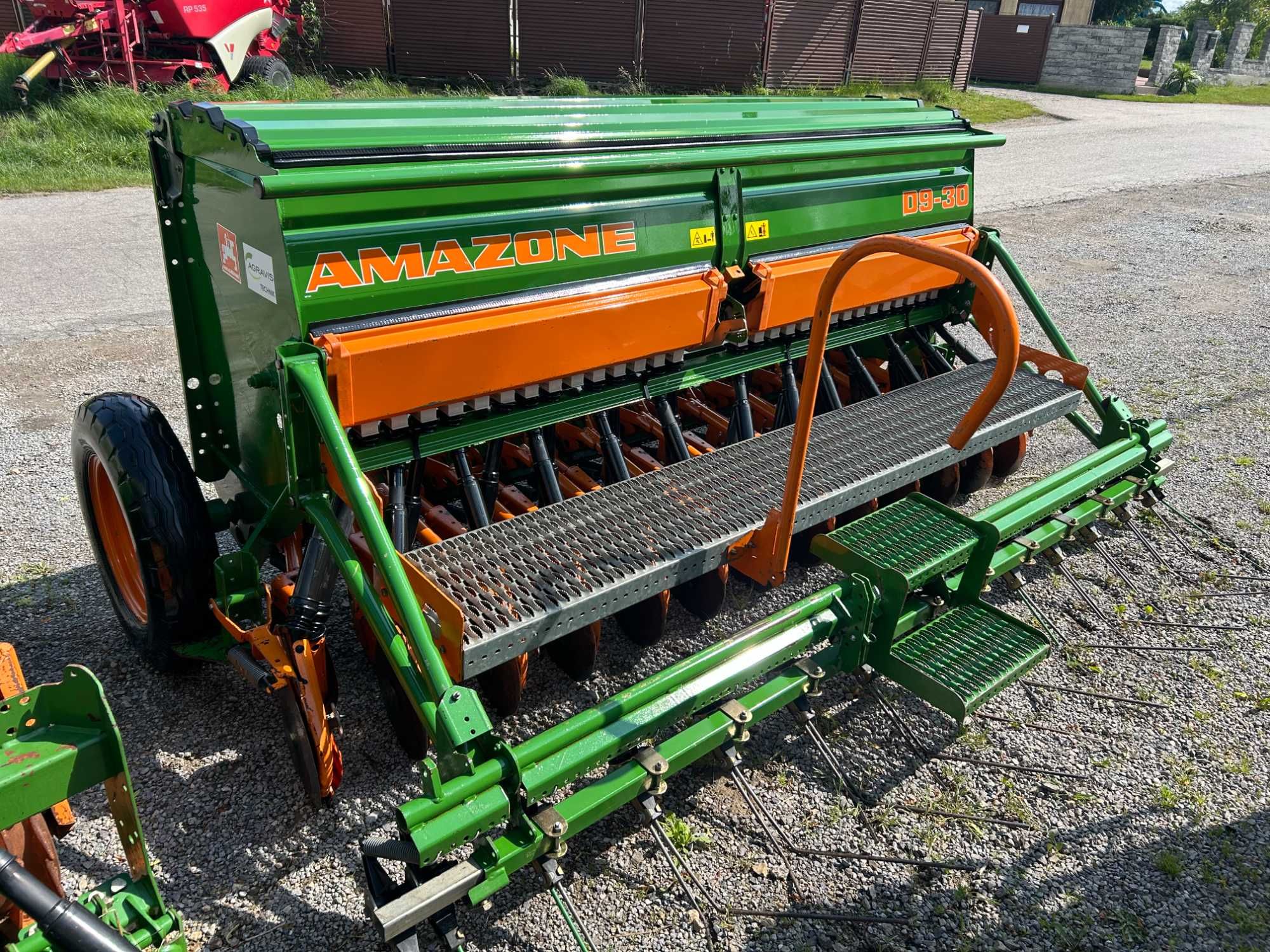 Amazone D8 D9 Specjal Super Talerzowy Rajkowy Ścieżki przedwschody