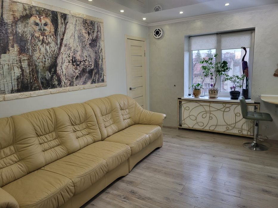 Продаж 3-х кімнатної квартири.Центр