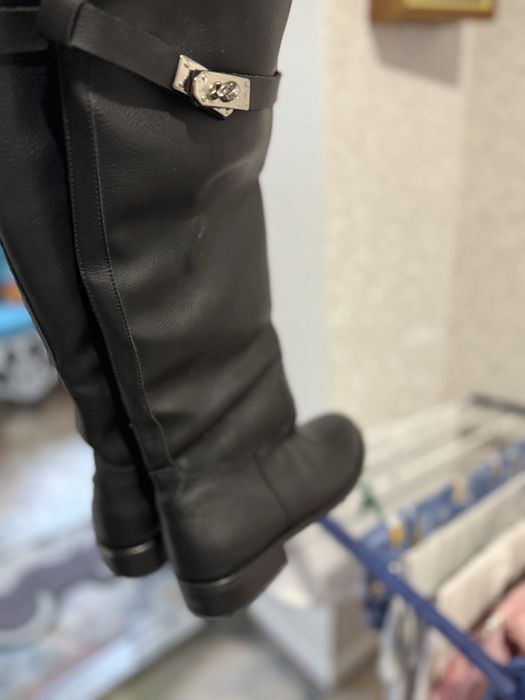 Високі осінні сапоги