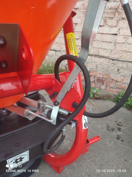 Розкидач міндобрив DЕХWAL Механіка 500кг,Лійка, Рум Оригінал Англія.