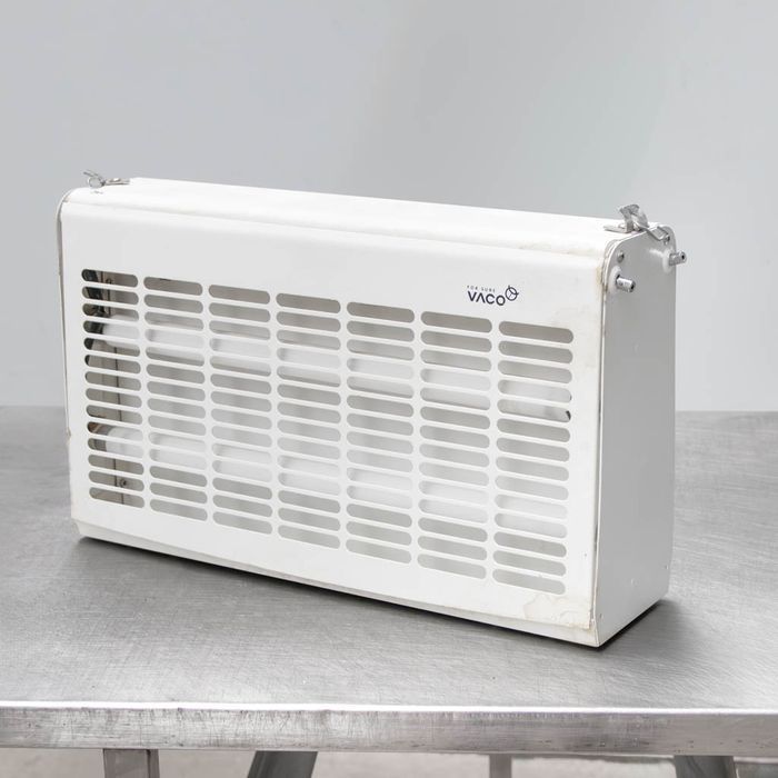 Lampa owadobójcza VACO V30E 4x15W 60W UV siatka rażąca do gastronomii