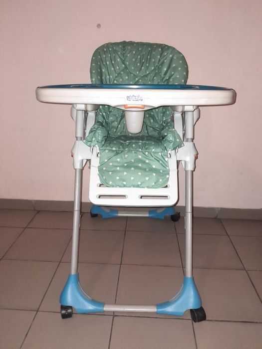 Столик для годування.Стільчик для годування.Бустер для годування.