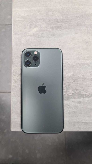 Продам iPhone 11 Pro 256 Midnight Green