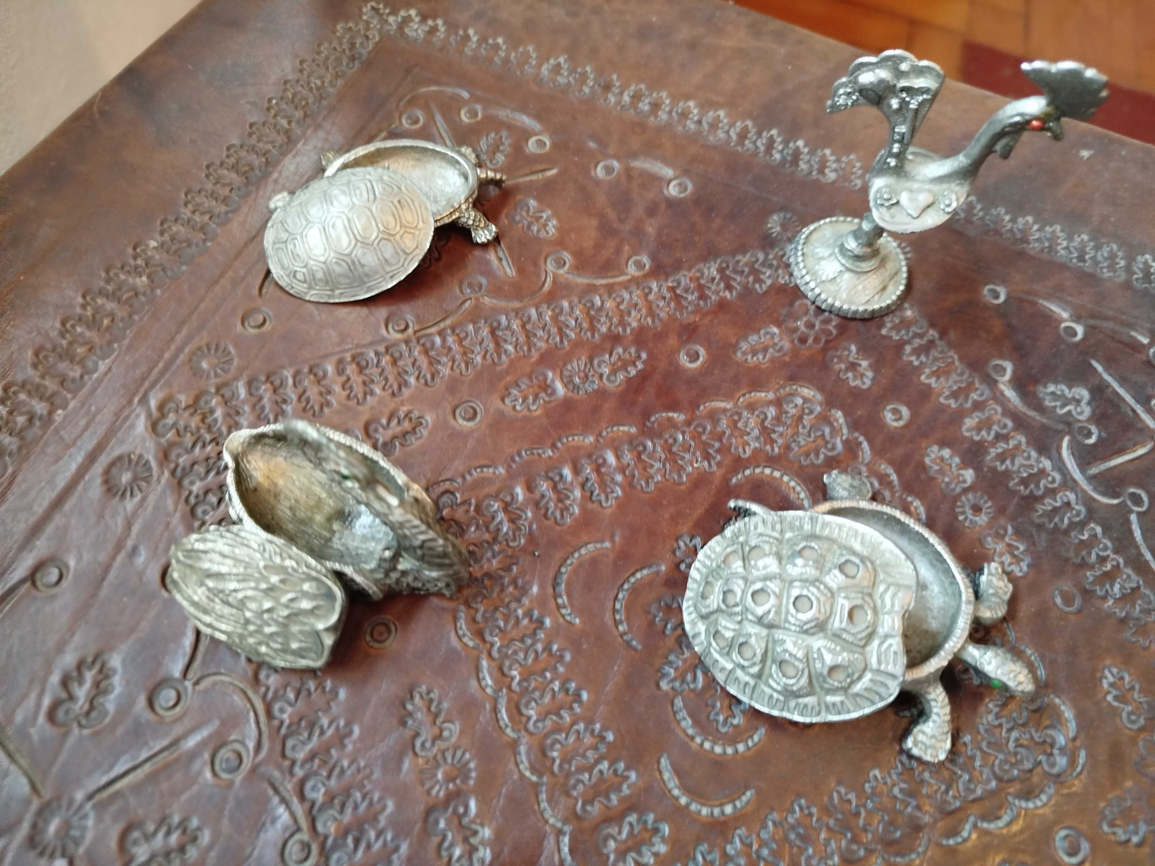 Conjunto de 4 peças em metal banhado a prata
