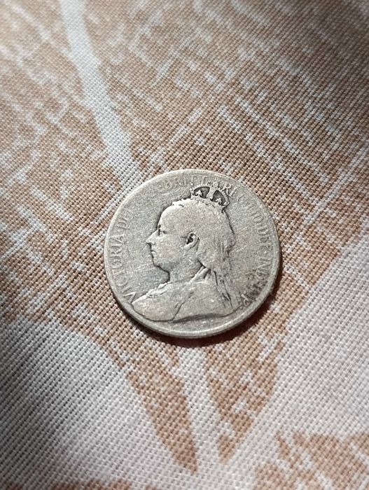 Продам срібні колекційні монети